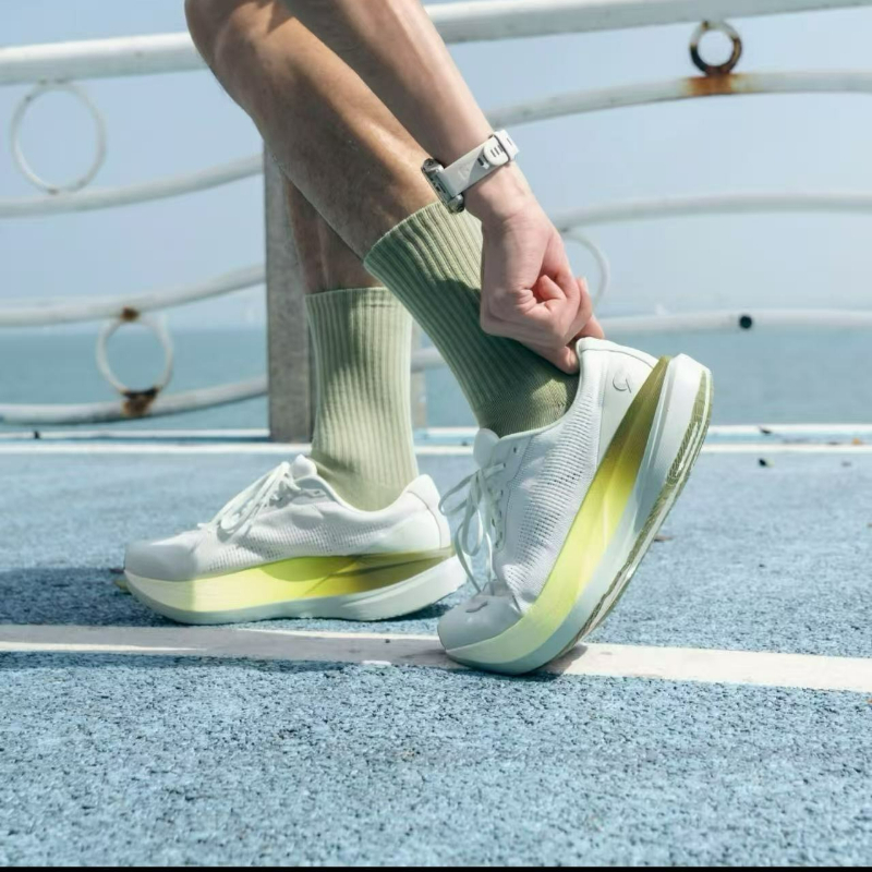 Profesyonel koşu ayakkabıları  - Outdoor Sport Flooring incelemesi ve fiyatı