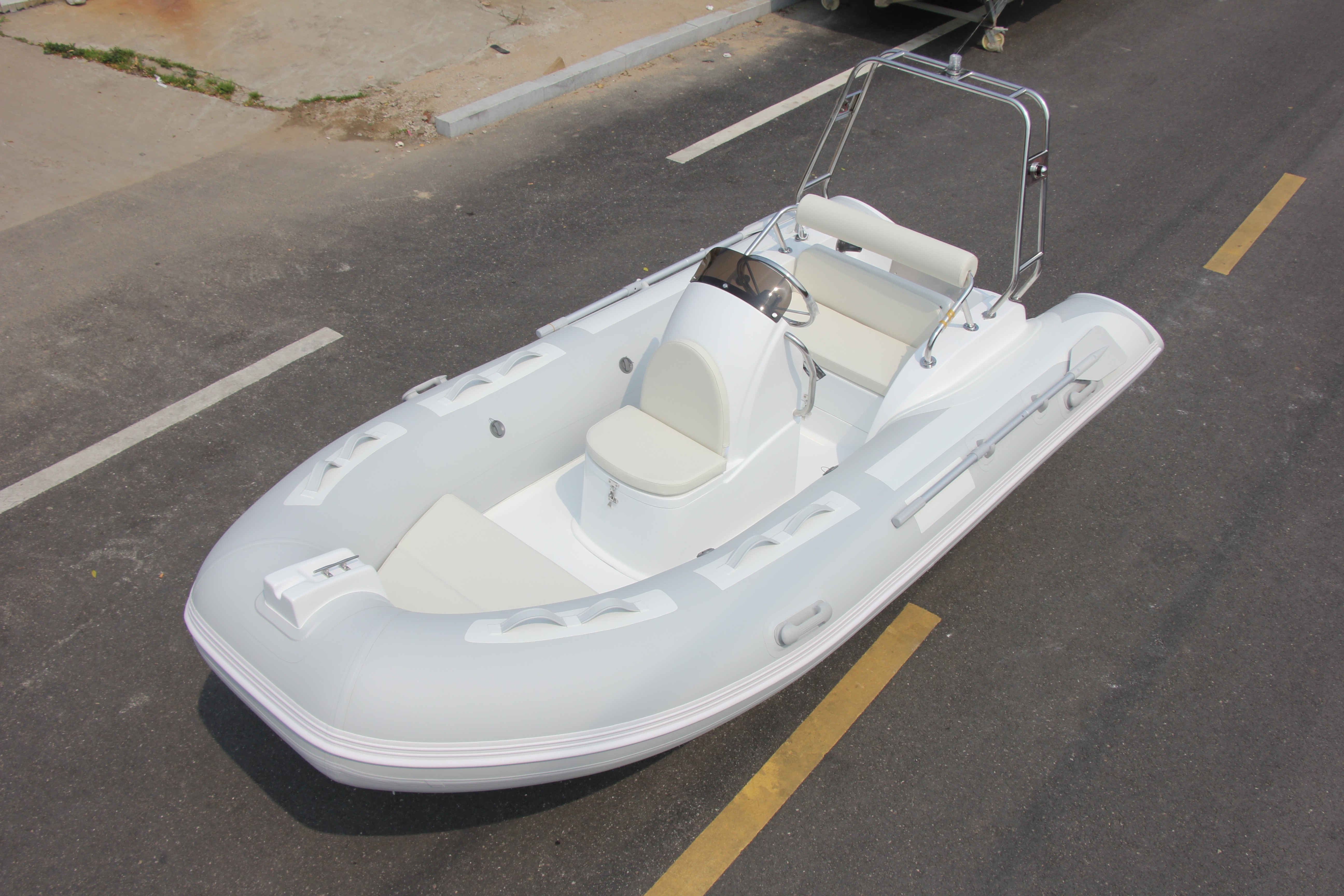 RIB Şişme Bot Lüks Fiberglas T - Outdoor Sport Flooring incelemesi ve fiyatı